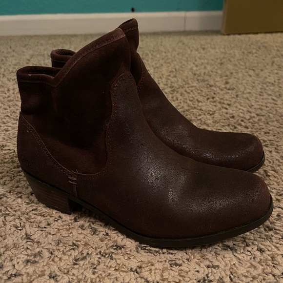 UGG booties - Picture 1 of 4